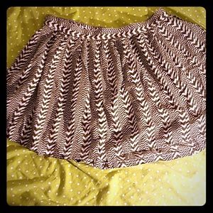 *NWT* American Eagle chevron mini skirt